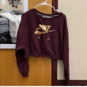 nike sweatshirt